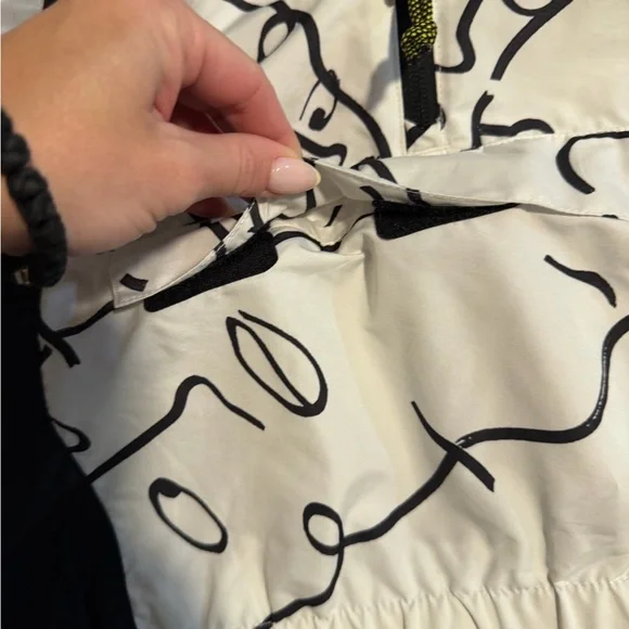 The North Face White, Black & Gray Graphic Hooded Bomber Jacket - Picture 11 of 14